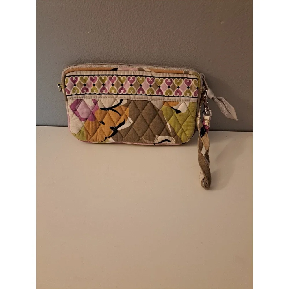 Vera Bradley Wristlet In Portobello Road Inside Zipper Pocket‎ And 4 Card Slots
